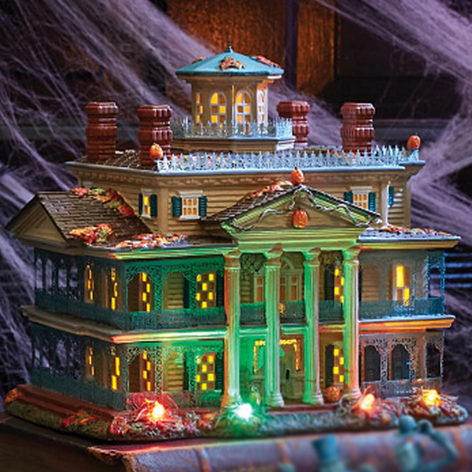 Department 56 Disney's The Haunted Mansion Village 6007644RP