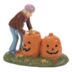 Department 56 - Halloween Village - Scary Clean Up